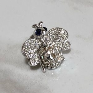 Vintage Bee 🐝 Pin/Brooch